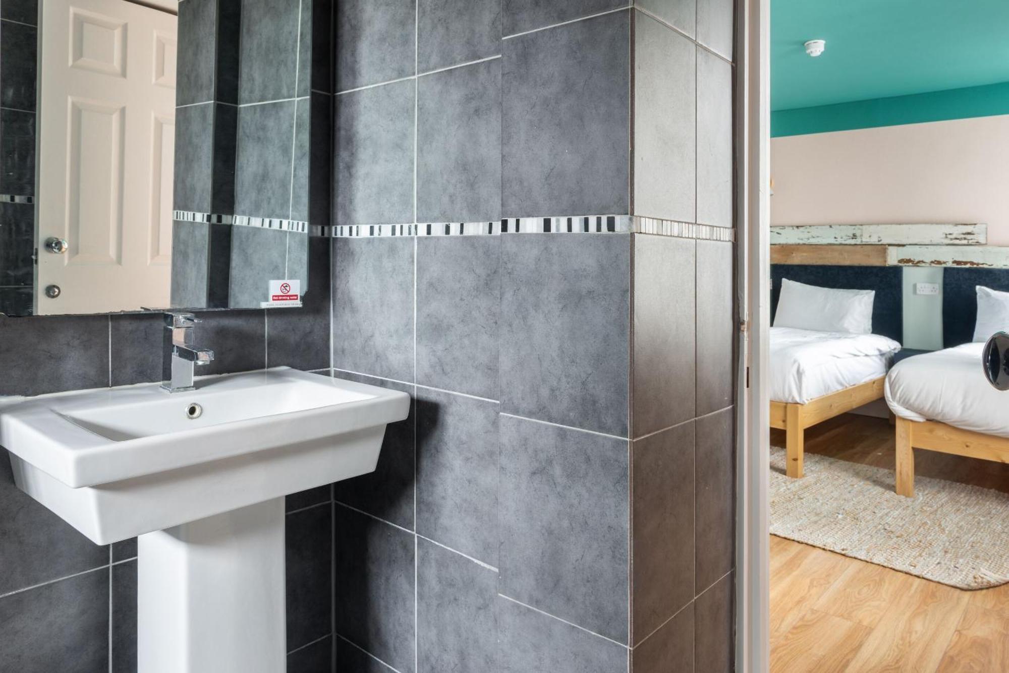 West Beach Hotel Hove Extérieur photo